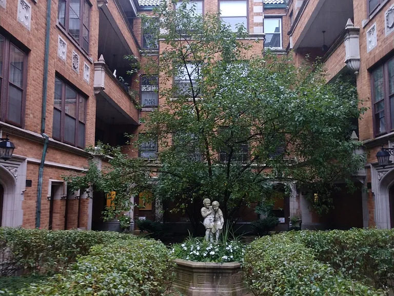 1331 W Fargo Ave #2S — Photo 13