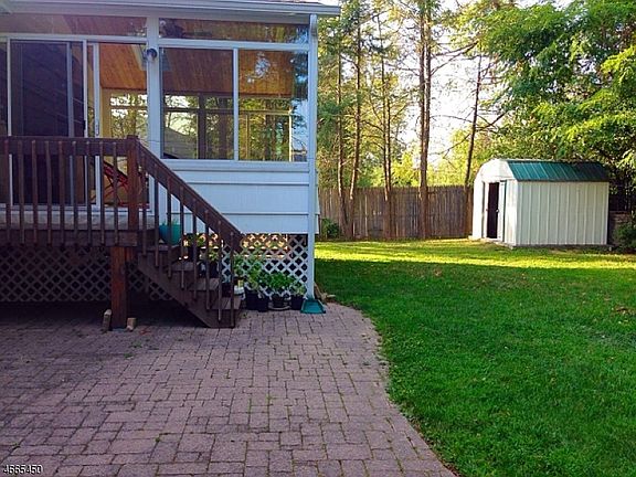 5th image of 3 Barton Dr