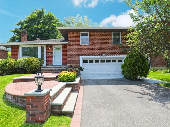 236 Martin Drive, Syosset, NY 11791