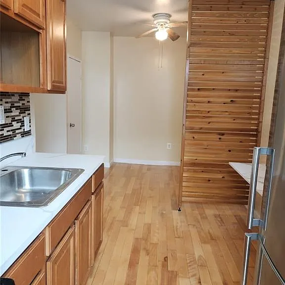 2181 Strauss St #1R — Photo 5