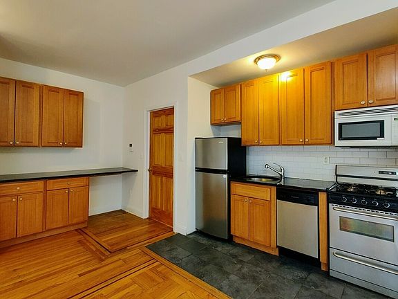 2nd image of 101 E 116th St #O5b