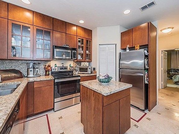 3rd image of 2173 Tuscany Trce Unit 164