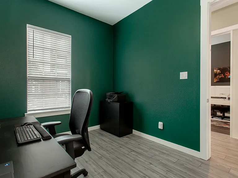 7667 Tiffany Dr — Photo 9