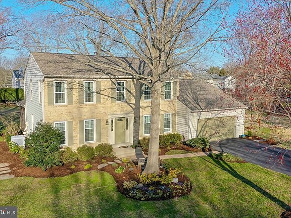 4th image of 15048 Greymont Dr