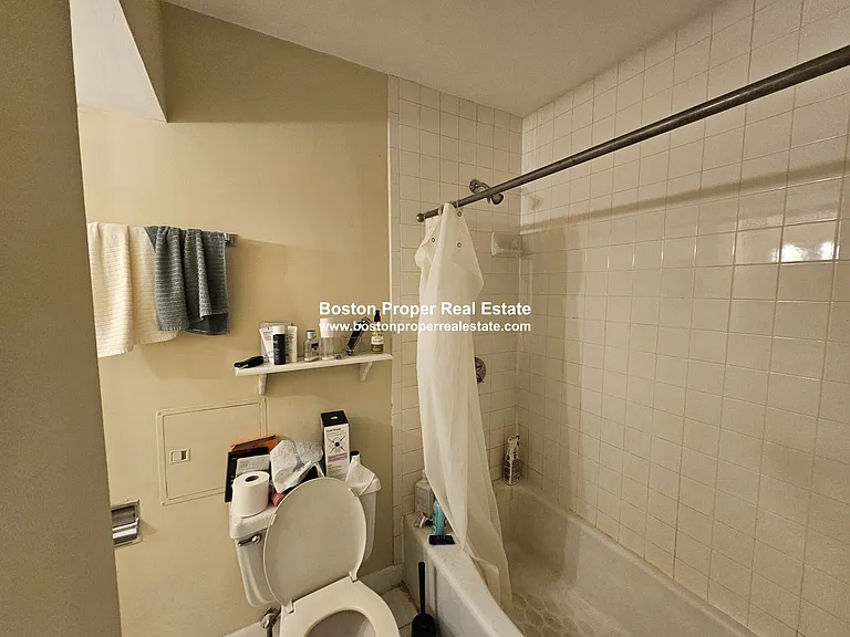 40 Saint Botolph St #41 — Photo 6