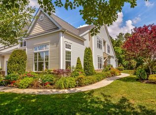 38 Encore Blvd, Eastport, NY 11941