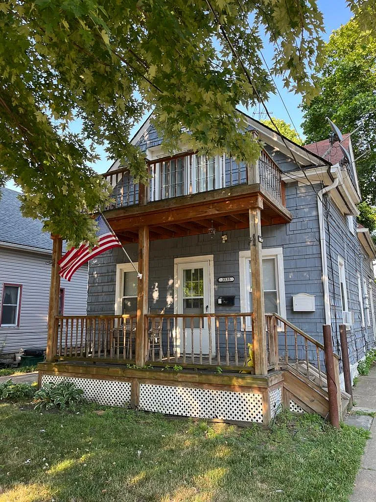 3535 W 50th St photo 1