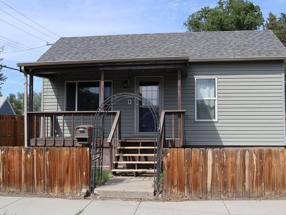 1st image of 413 E Bell St