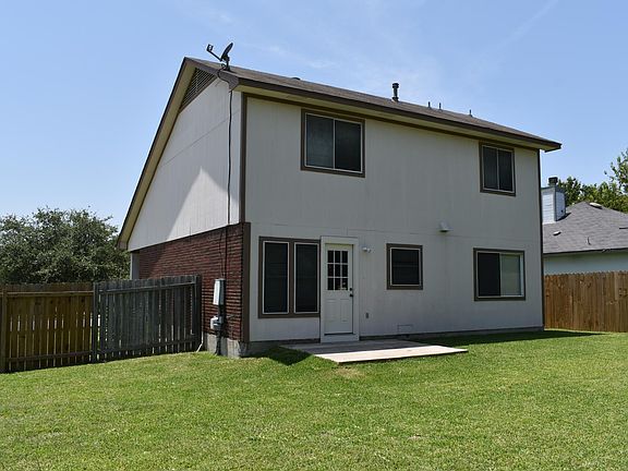 3rd image of 142 Ashford Park Blvd