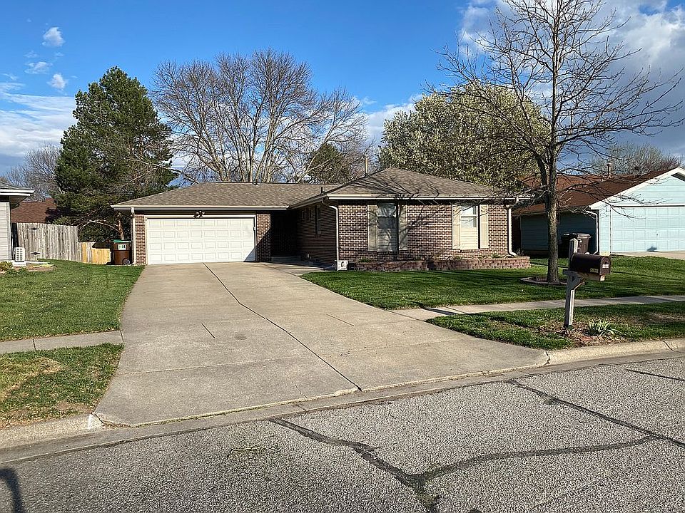 5931 Cedarwood Dr, Lincoln, NE 68506 Zillow