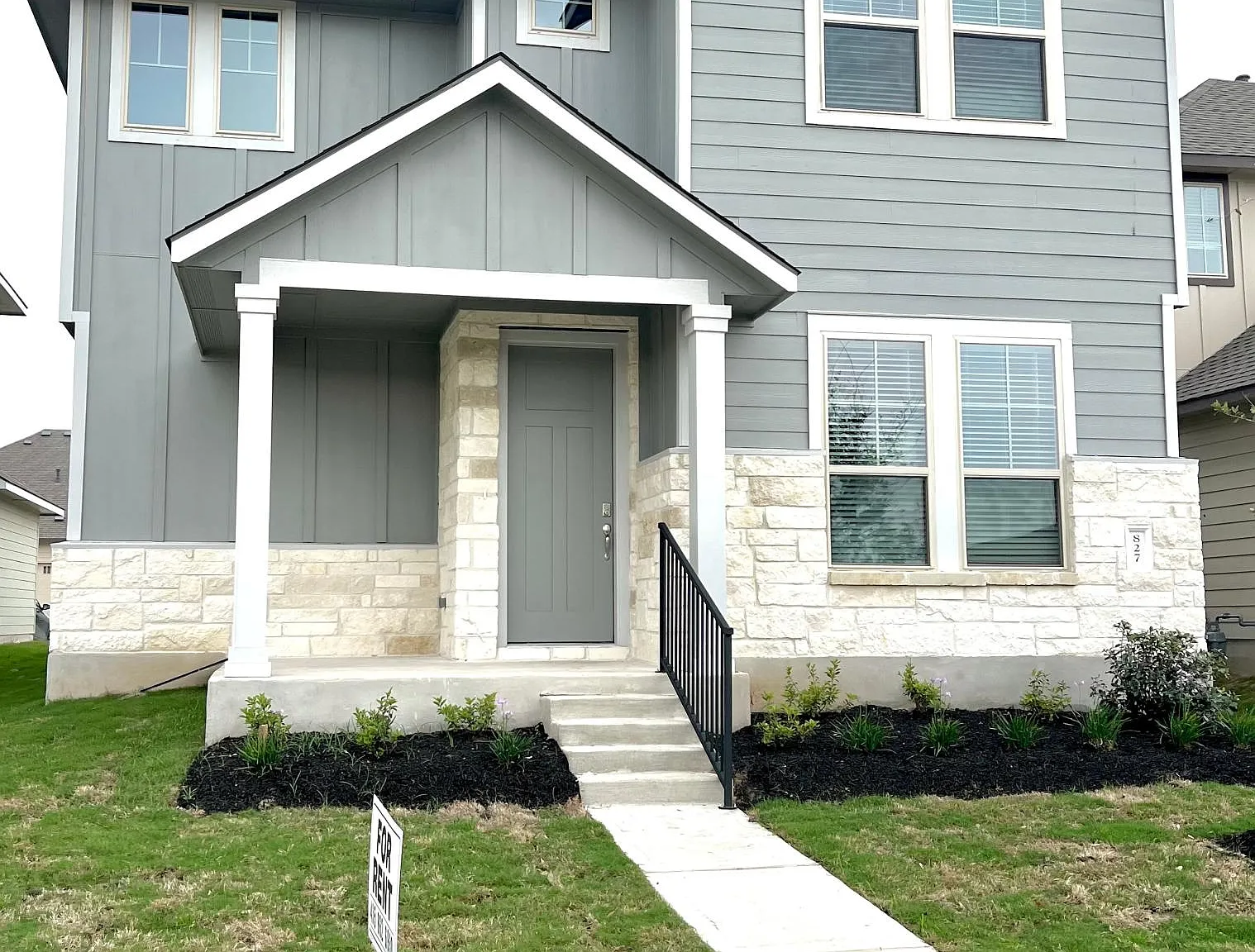 3 bed, 2.5 bath, 1375 sqft, $1,995 — Photo 1