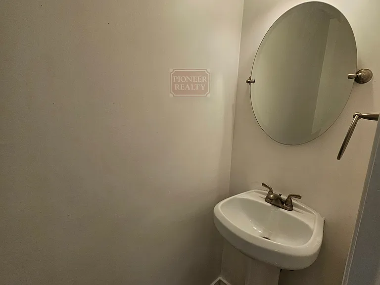 4944 Farrell Ct — Photo 10