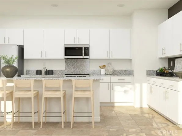 7515 Taylor Ave, Hesperia, CA 92345