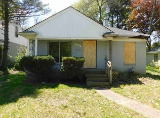 19437 Lyndon St, Detroit, MI 48223
