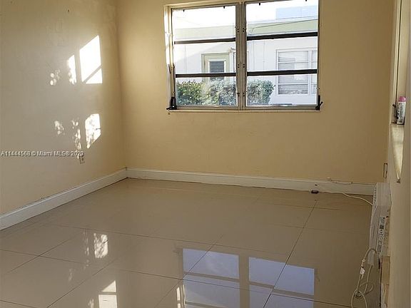 2nd image of 7821 Byron Ave APT 1