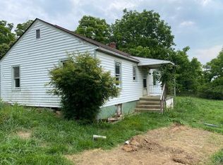 161 Loop Dr, Wytheville, VA 24382