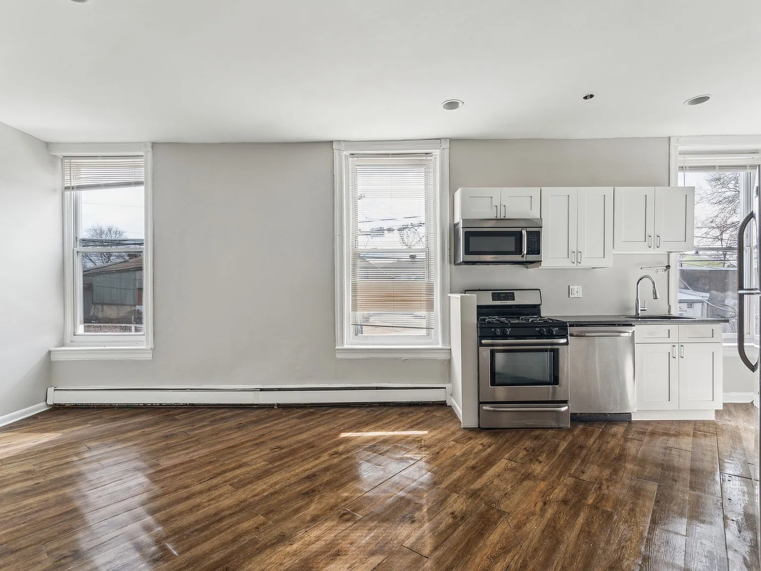 2 bed, 800 sqft, $1,490 — Photo 4