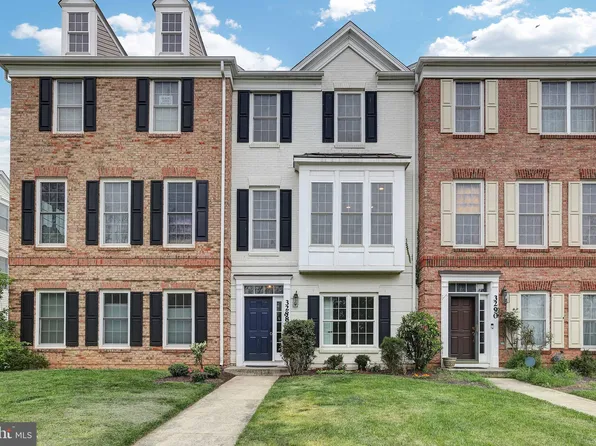 3288 Robert Clifton Weaver Way NE, Washington, DC 20018