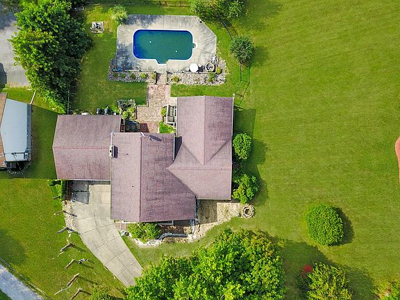 2nd image of 170 Manor Drive