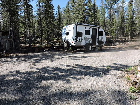 3rd image of 138 Cheyenne Road