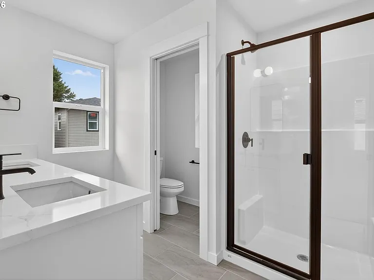 4063 SW McKinley St — Photo 16