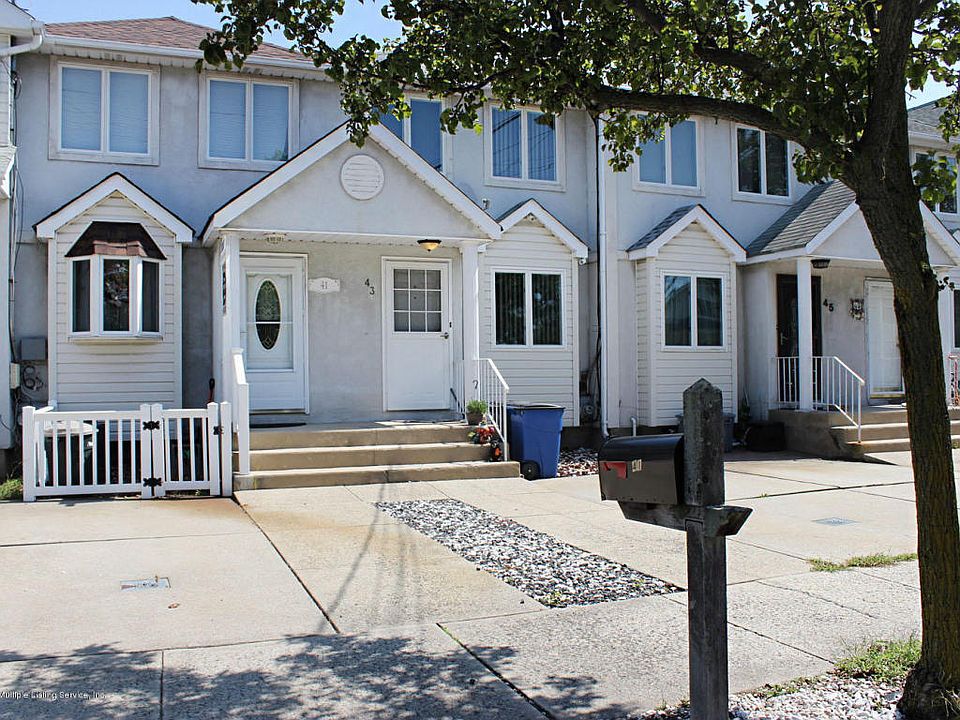 1st image of 41 Brook Ave