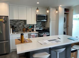 713 Vernon Ave APT 3, Venice, CA 90291