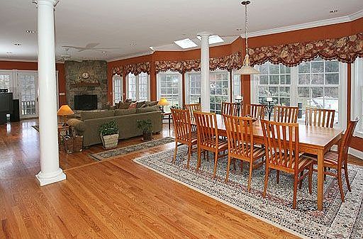 Family Room/ Eating Area