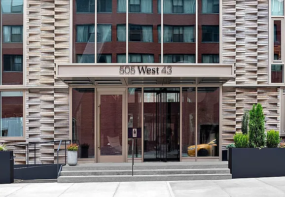 Sold by Corcoran | media 6