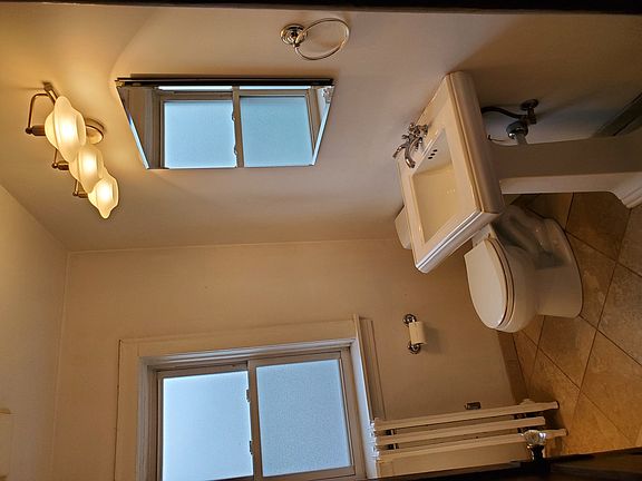 5th image of 27 S Madison Ave APT 2-C
