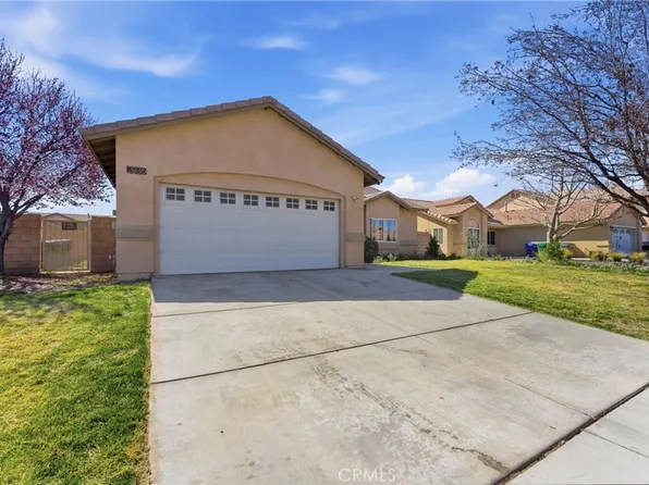 2036 E Jenner St, Lancaster, CA 93535