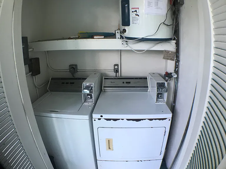 221 SE 3rd Ave #6 — Photo 19