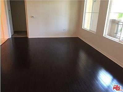 2nd image of 6020 Seabluff Dr Unit 123