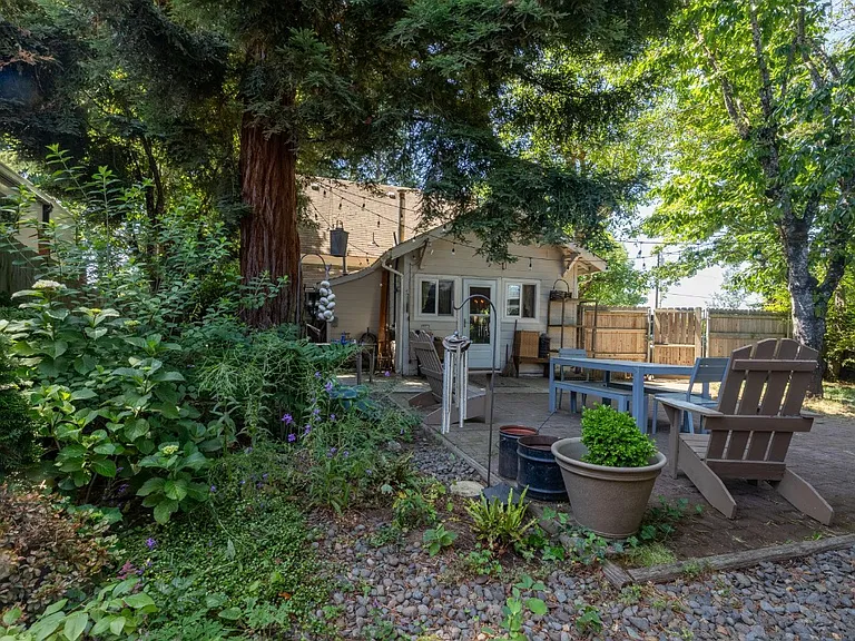 133 Shirley St — Photo 15