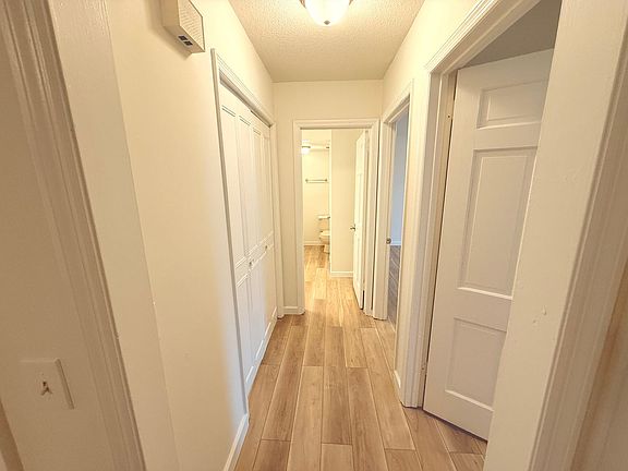 4th image of 3204 Redding Rd #134
