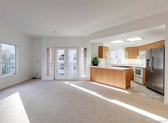 5th image of 655 Columbia St Unit 309