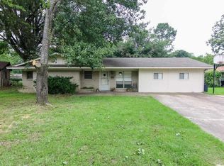 803 Redwater Rd, Wake Village, TX 75501