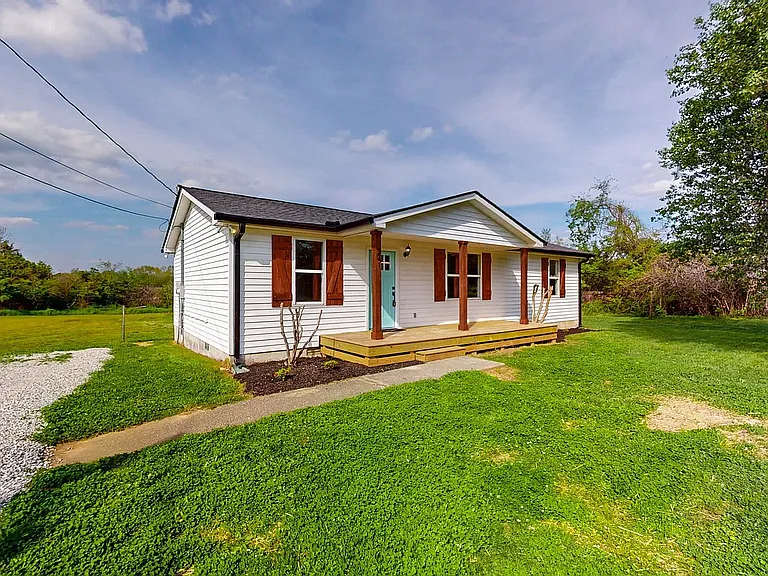241 Curd Rd — Photo 3