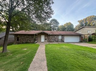 15 Kingspark Ct, Little Rock, AR 72227