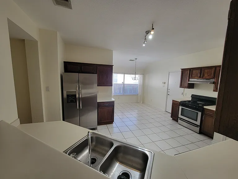 906 Double File Trl — Photo 5