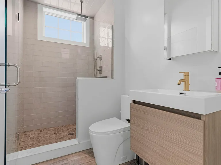 10 Spring Garden St #3 — Photo 24