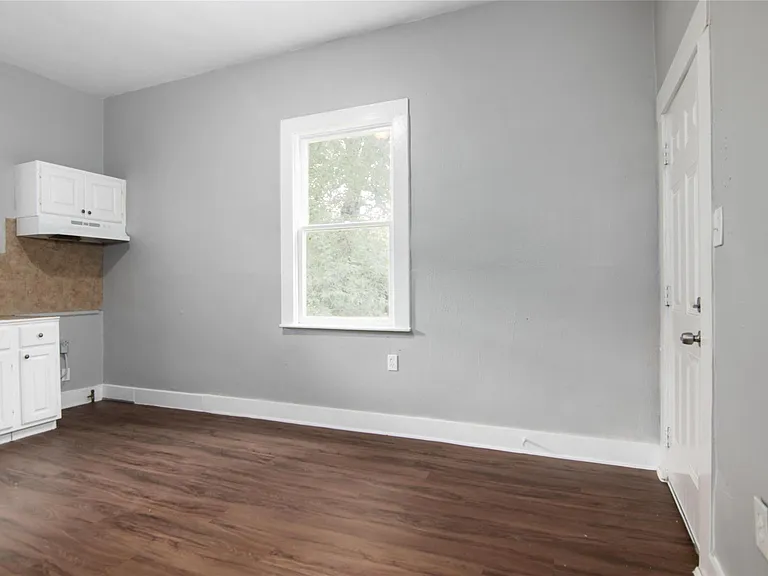 3220 Melbourne St — Photo 15