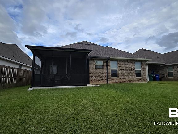 2nd image of 1524 Fenton Cir
