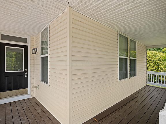 2nd image of 6217 Hutchinson St