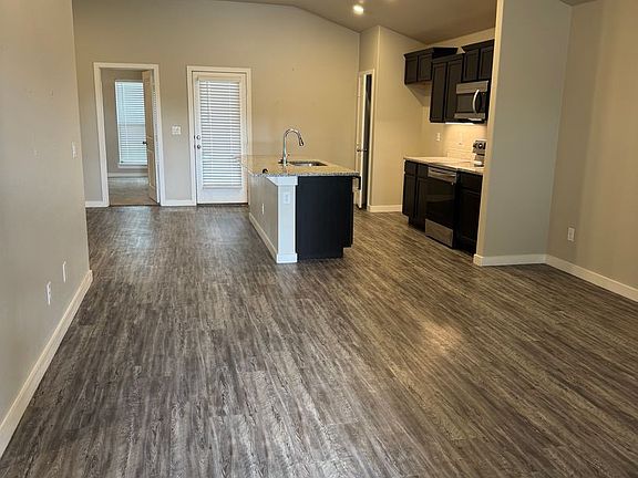 2nd image of 3216 Waverly Ave