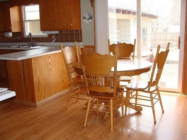2nd image of 2209 Main Ave