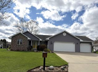 1205 Shawnee St, Fort Atkinson, WI 53538