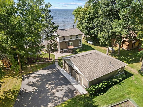 2nd image of 16405 328th Ave
