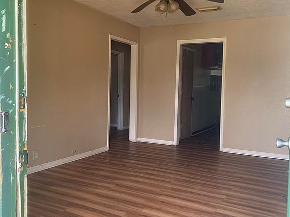 2nd image of 2440 S 7th st