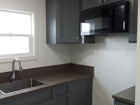 2nd image of 240 E 60th St APT 10